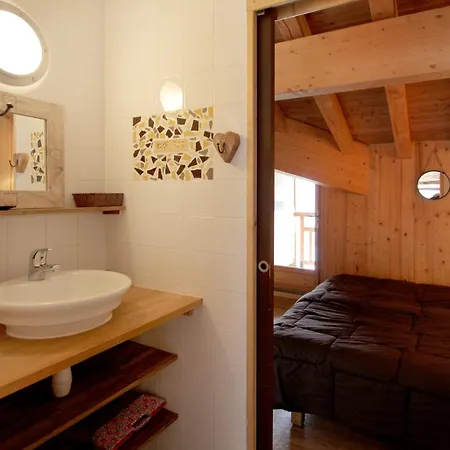 Apartament Duplex Au Chantelouve Pour 8 Personnes A Moins De 100 M Des Remontees Mecaniques Les Deux Alpes