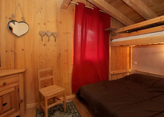 Apartment Duplex Au Chantelouve Pour 8 Personnes A Moins De 100 M Des Remontees Mecaniques Les Deux Alpes